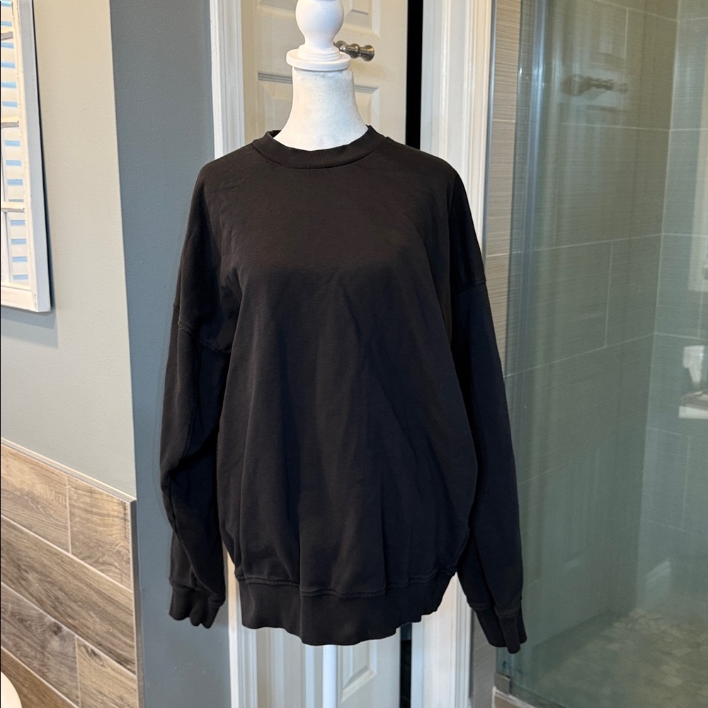 Gymshark Black Woman’s SweatShirt Size Large - Picture 12 of 13